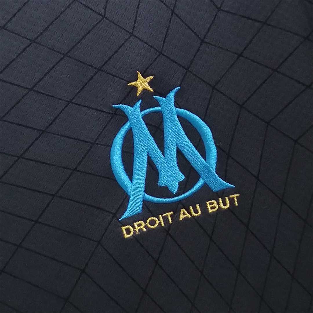 22-23 Marseille away 4