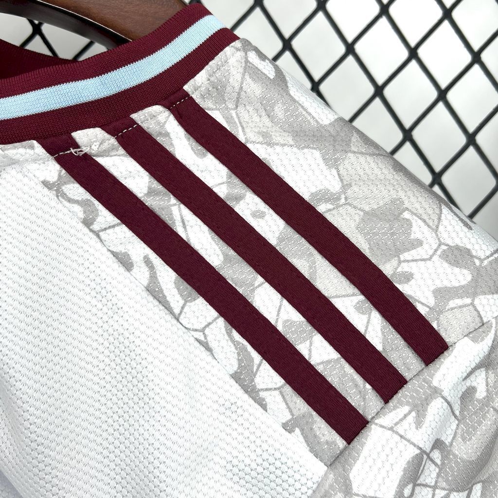 25-26 Aston Villa Third Shirt Football Uniforms AAAAJersey Dropship Yupoo 3