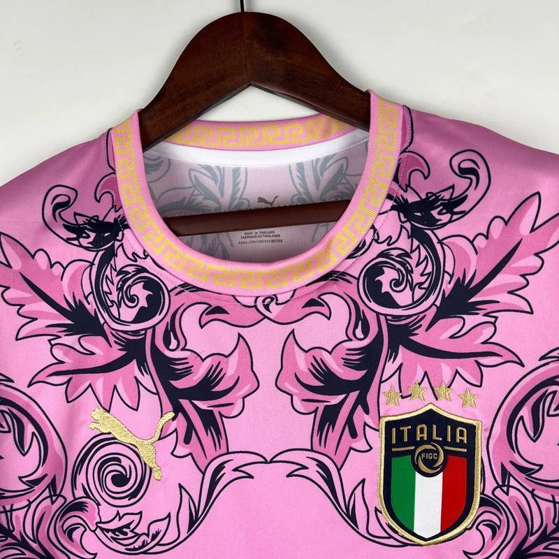 2024 Italy X Versace Pink Special Edition Kit Football T-Shirt AAAAJersey Supplier Yupoo 1