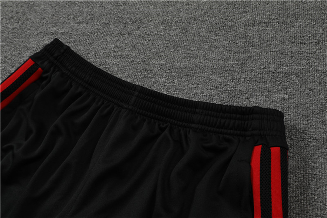 22-23 Manchester United training suit red 12