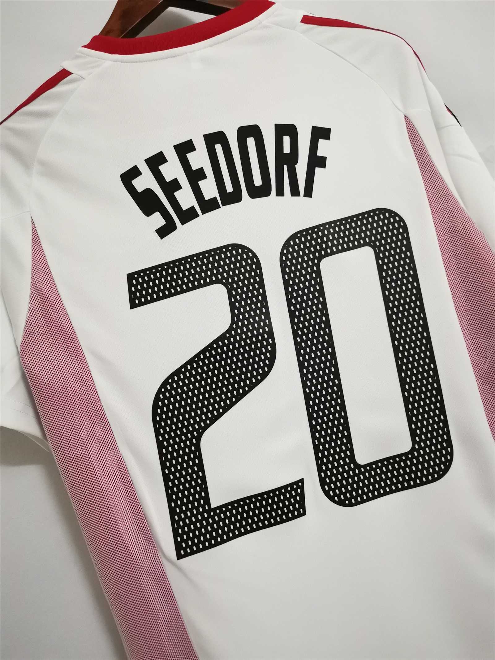 02-03 AC Milan away white 4