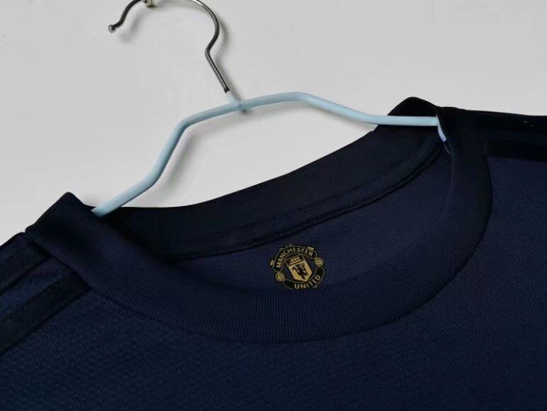 1968 Manchester City dark blue long sleeve 5