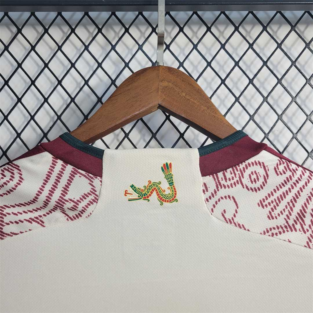 2022 Mexico away 8