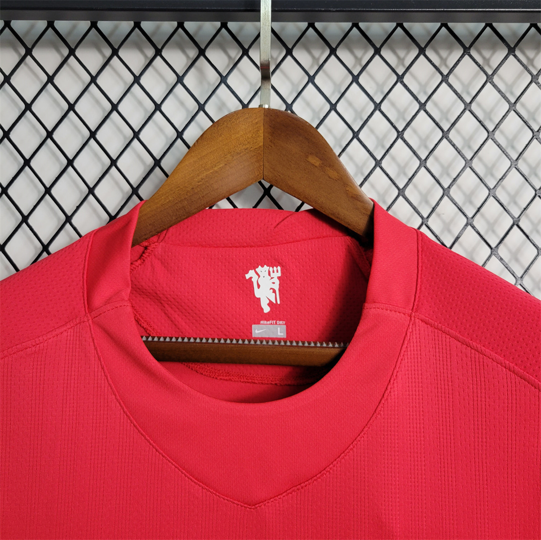 07-08 Manchester United home 15