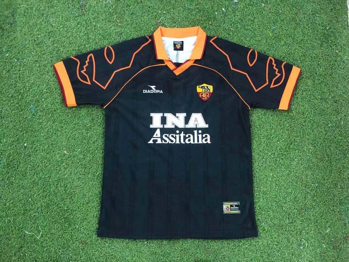 99-00 Roma away 2