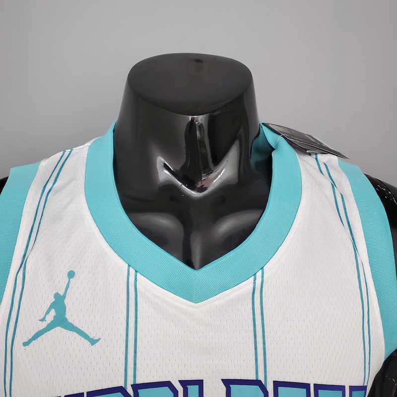 New Hornets BALL#2 White 5