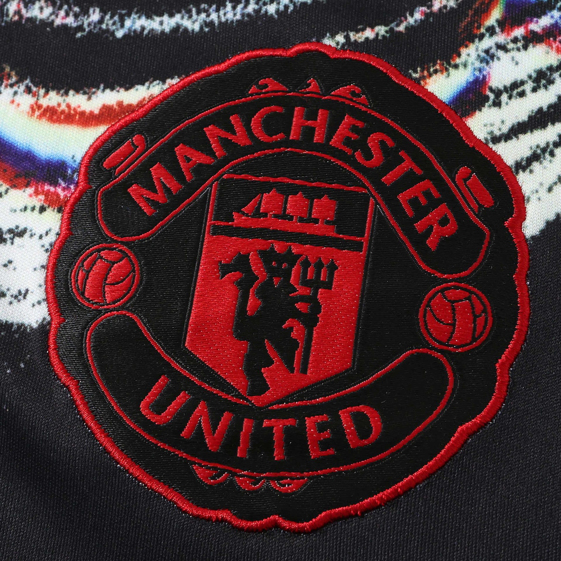 25-26 Manchester United Pre-Match Long sleeve T-Shirt Soccer AAAAJersey Supply Yupoo 1