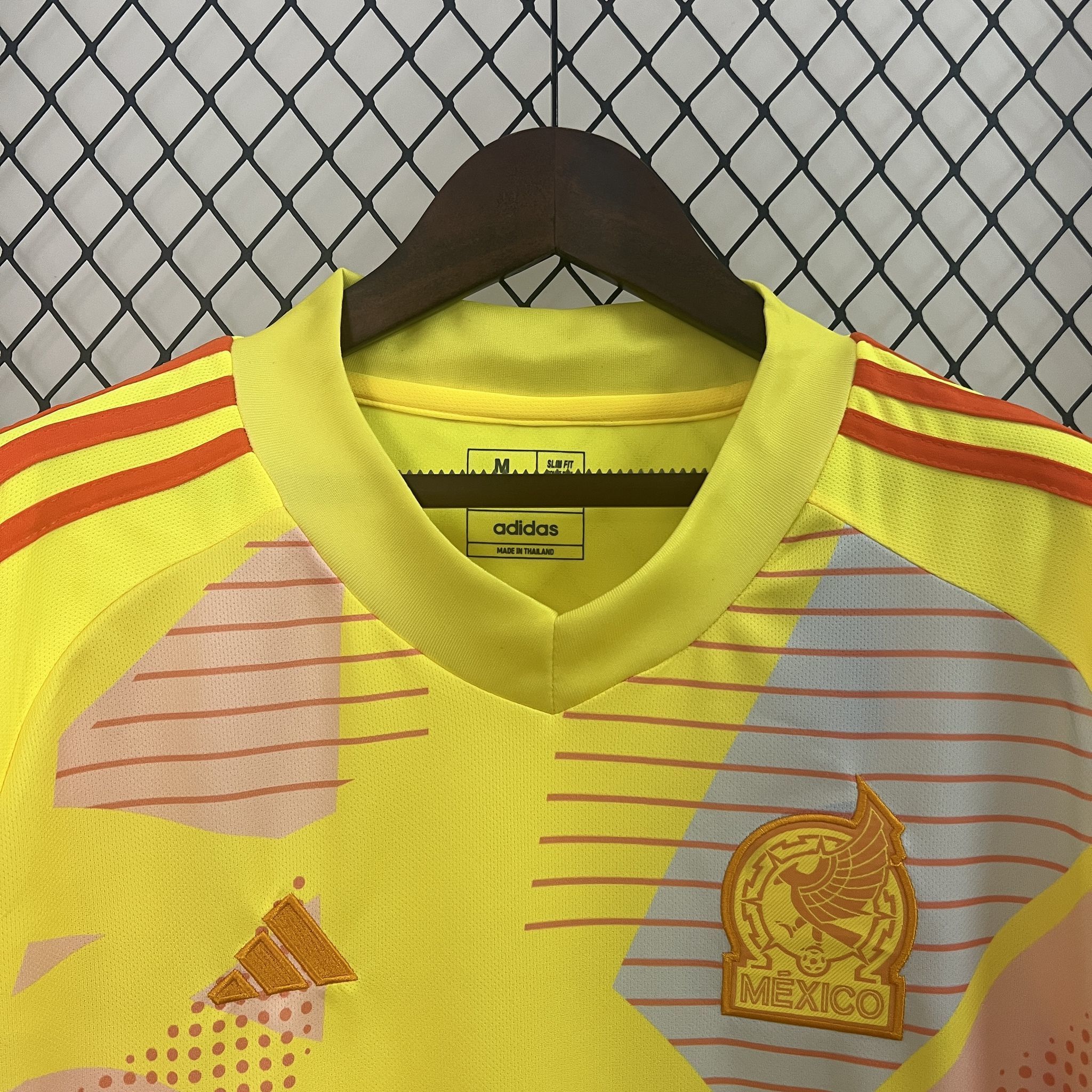 2024 Mexico Goalkeeper Yellow Kit Soccer Uniform AAAAJersey Supplier Yupoo 1