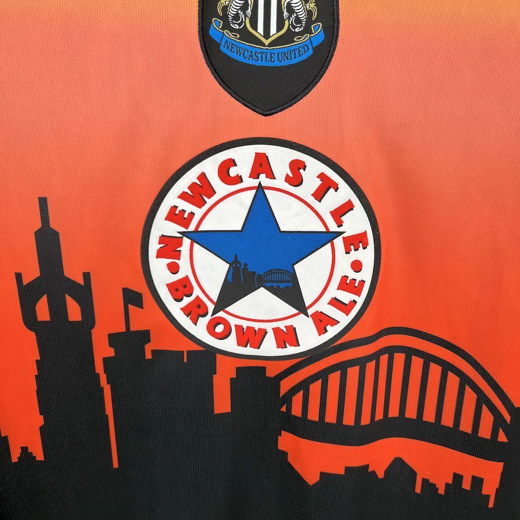 96-97 Newcastle Goalkeeper Retro Kit Long Sleeves Vintage Shirt AAAAJersey Supplier Yupoo 2