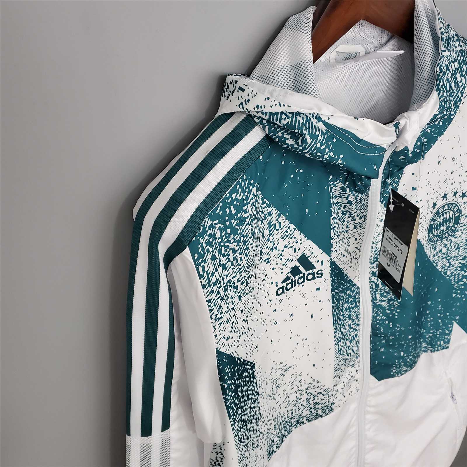 21-22 Bayern Munich white windbreaker 7