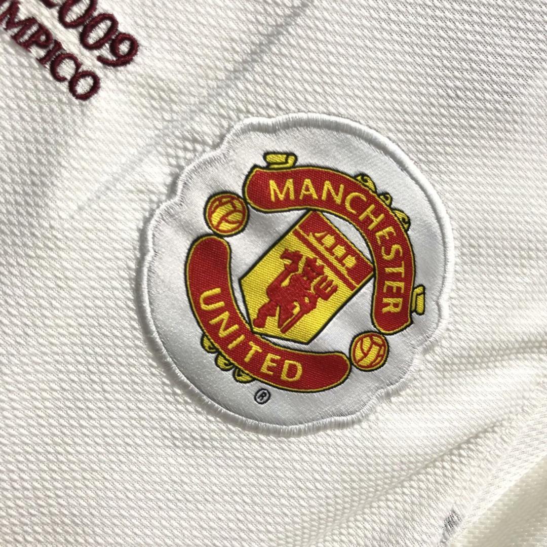 08-09 Manchester United away white UCL final long sleeve 10