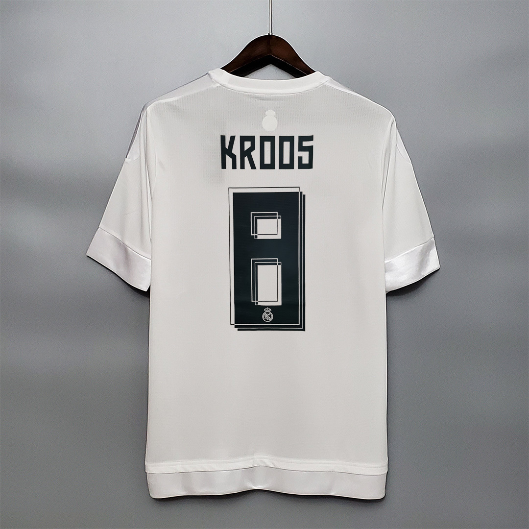 15-16 Real Madrid home 10