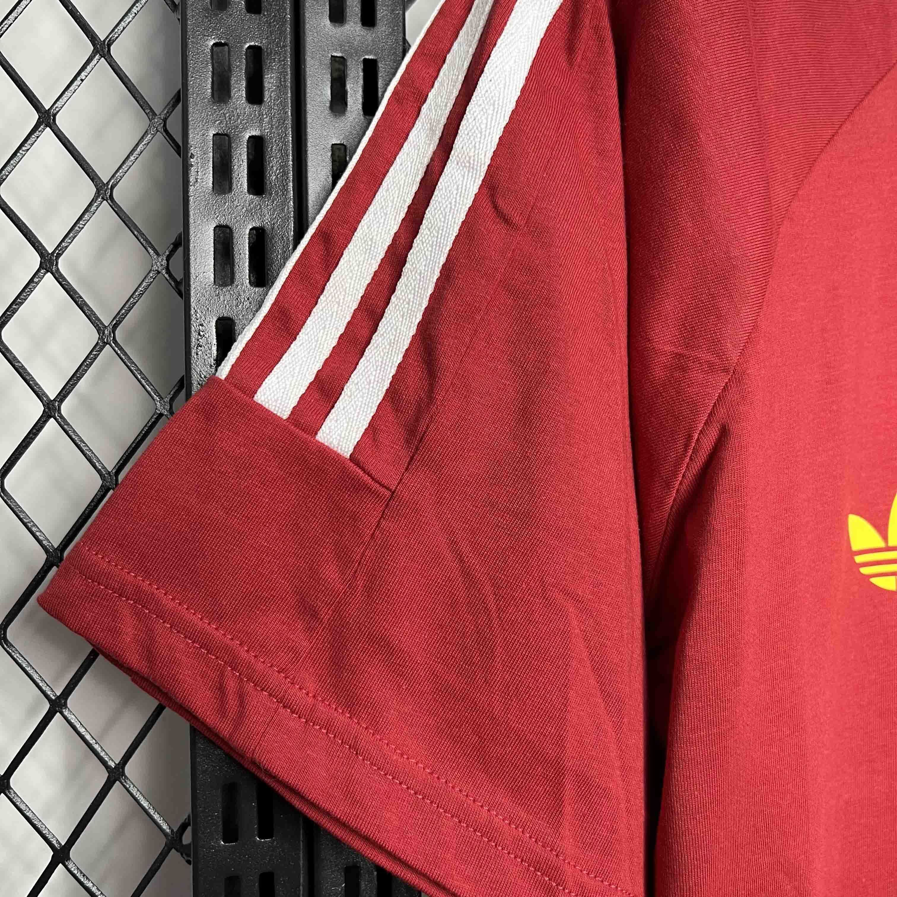24-25 Spain Retro Style Red Kit AAAAJersey Supplier Yupoo 3