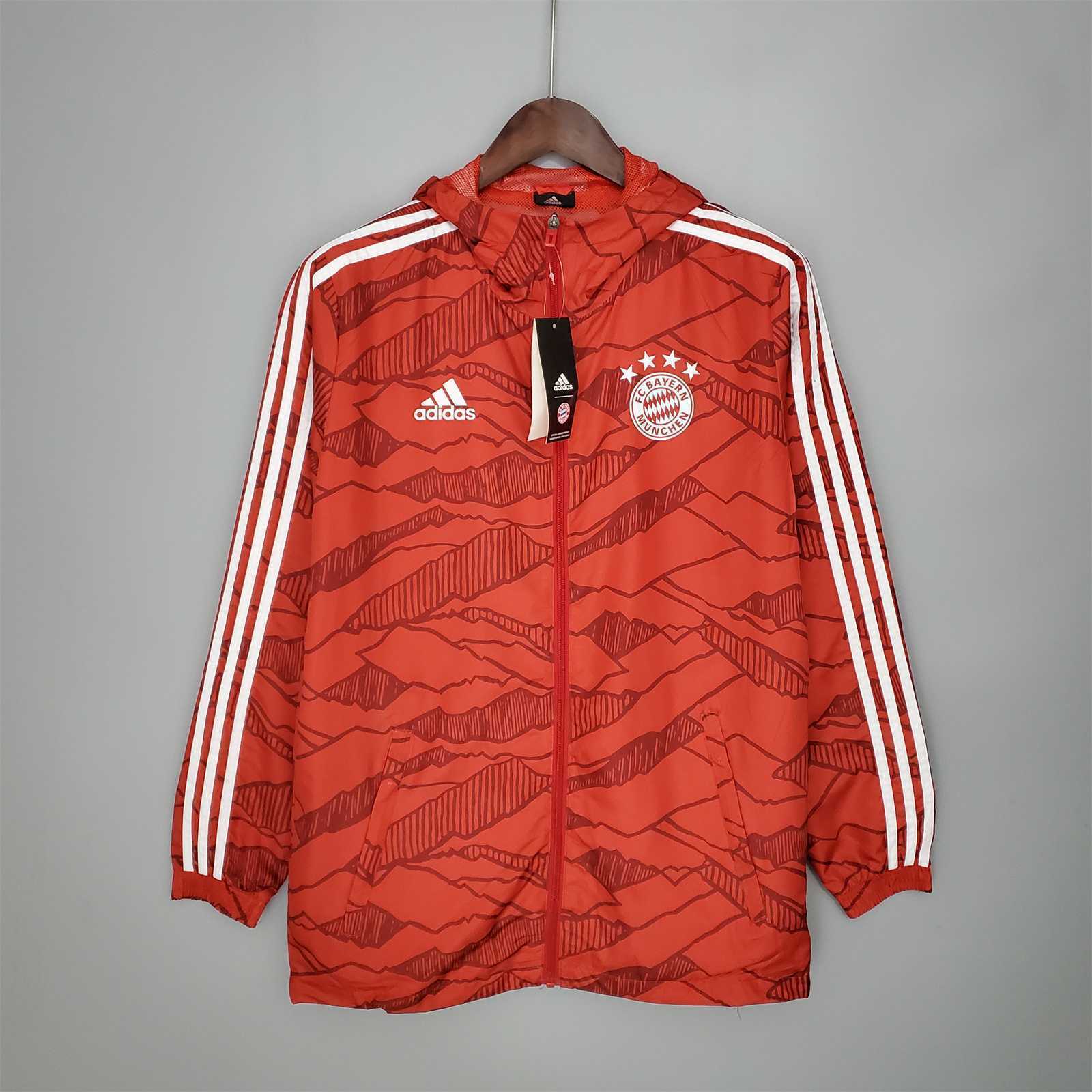21-22 Bayern Red Windbreaker1684404583000