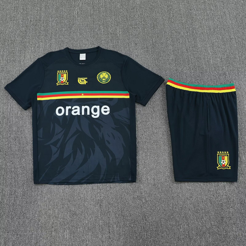 25-26 Cameroon Black Training Kits Football Tracksuits 1
