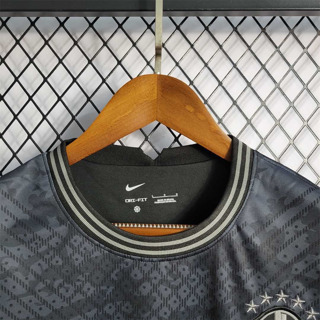 2022 Brazil black 1