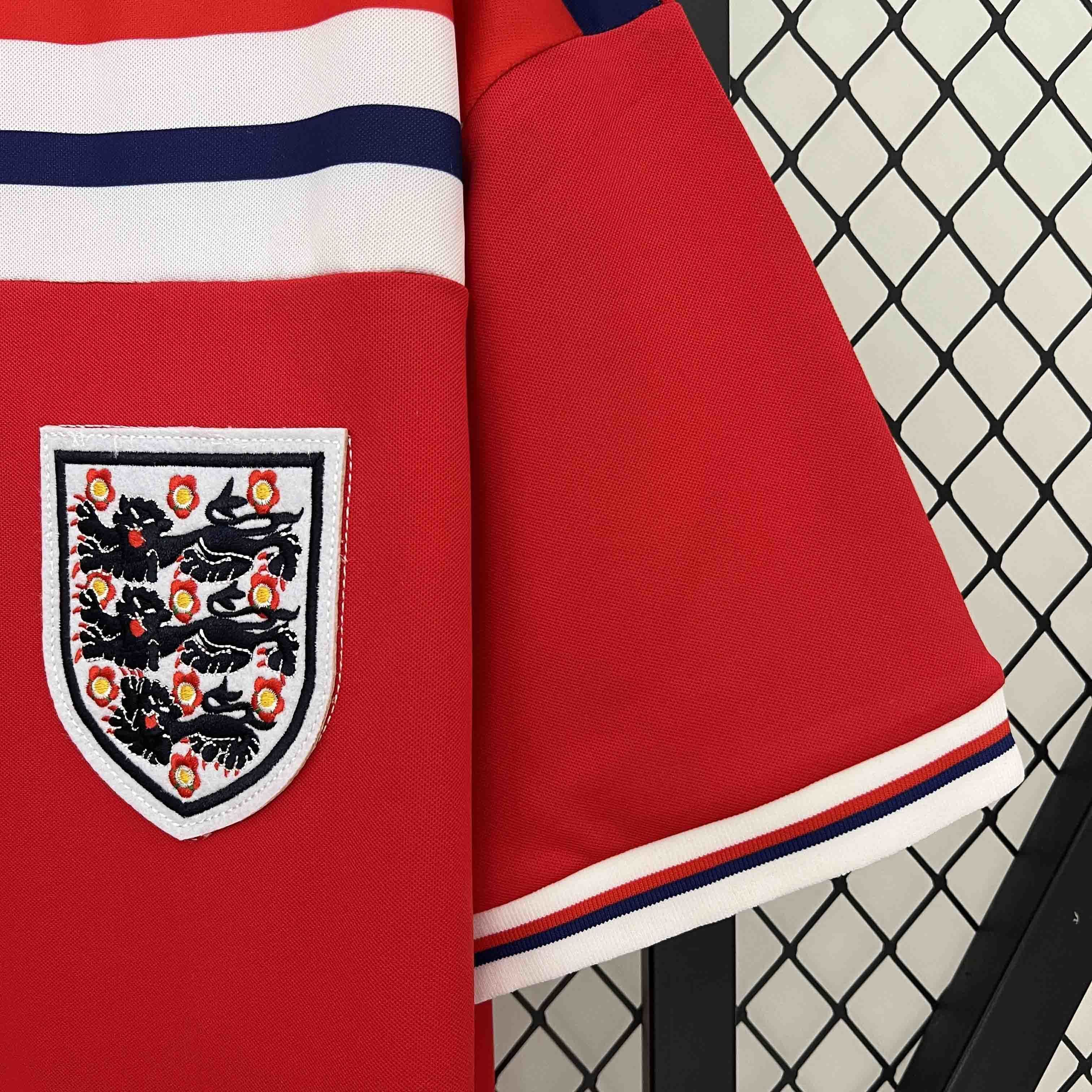 1982 England Away Retro Kit Football Uniform AAAAJerseys Dropshipping Yupoo 2