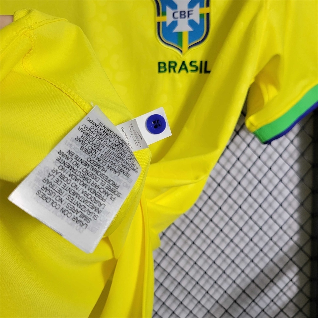 2022 Brazil home 12