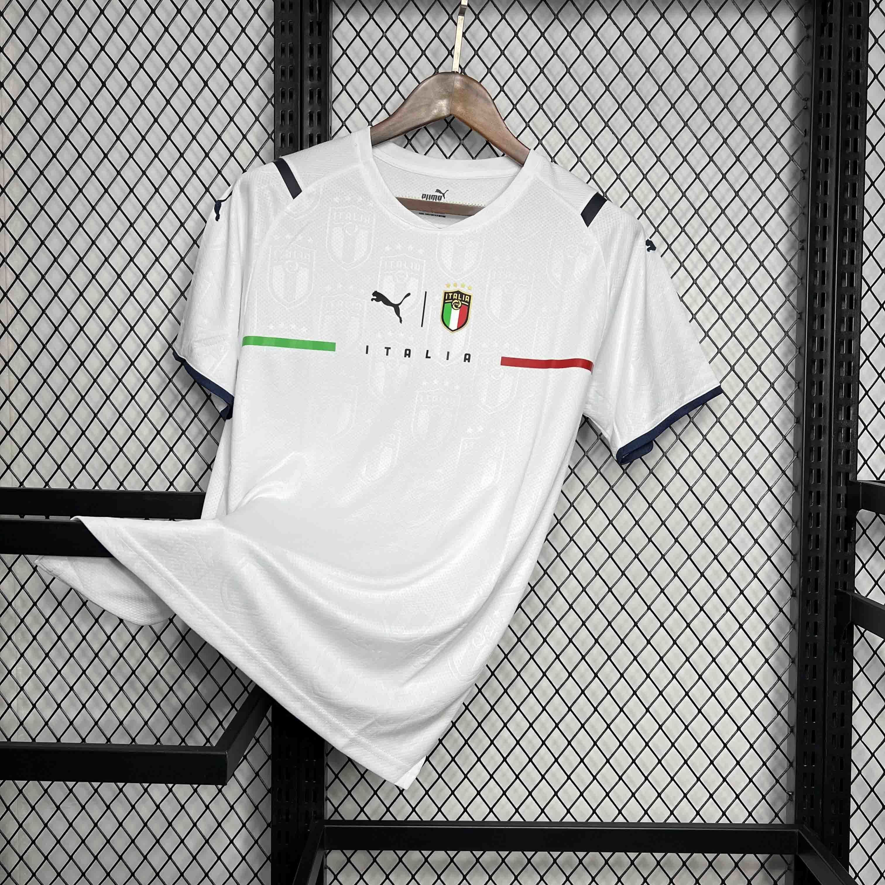 2021 Italy Away Kit Football Apparel AAAAJerseys Dropshipping Yupoo 1