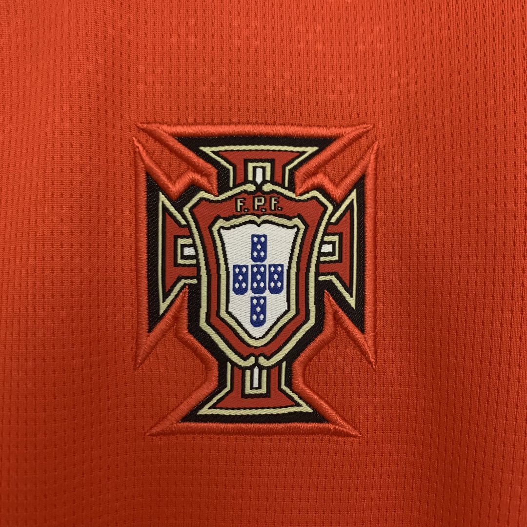 2025 Portugal Home Women Shirt Lady Uniform AAAAJersey Wholesale Yupoo 1