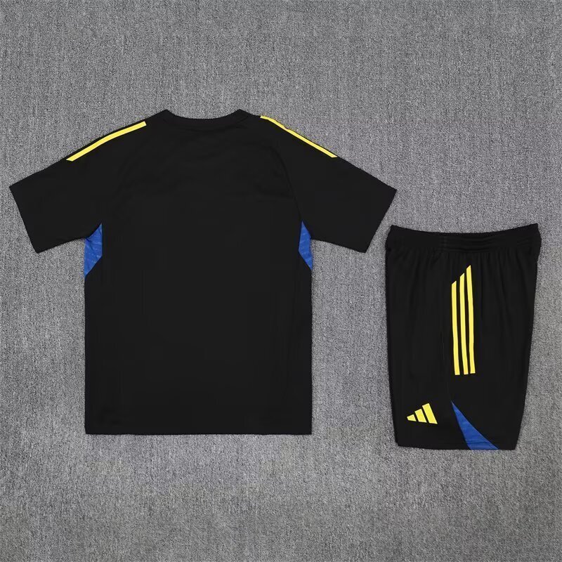 25-26 Manchester United Black Training Kit Soccer AAAAJersey Yupoo 1