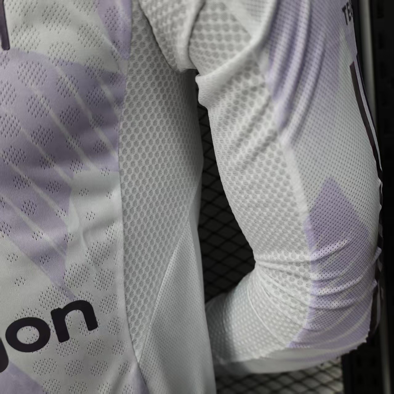 25-26 Manchester United Away Kit Player Version Long Sleeve Shirt AAAAJersey Supplier Yupoo 3