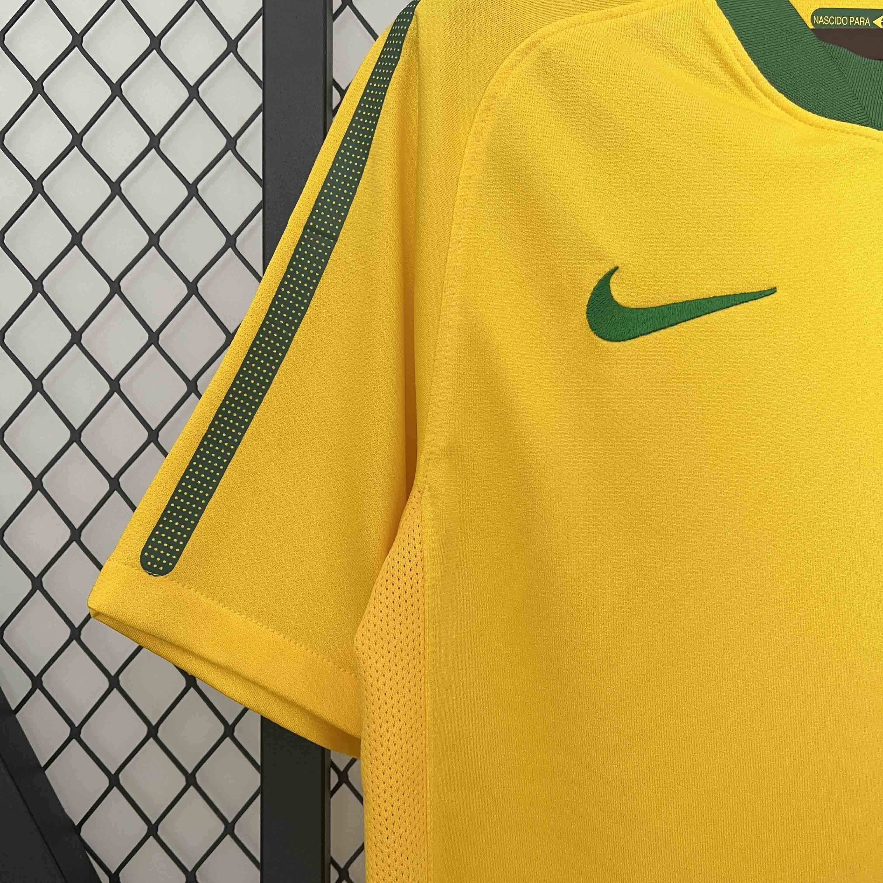 2010 Brazil Home Retro Kit Vintage Shirt Football AAAAJersey Supplier 5