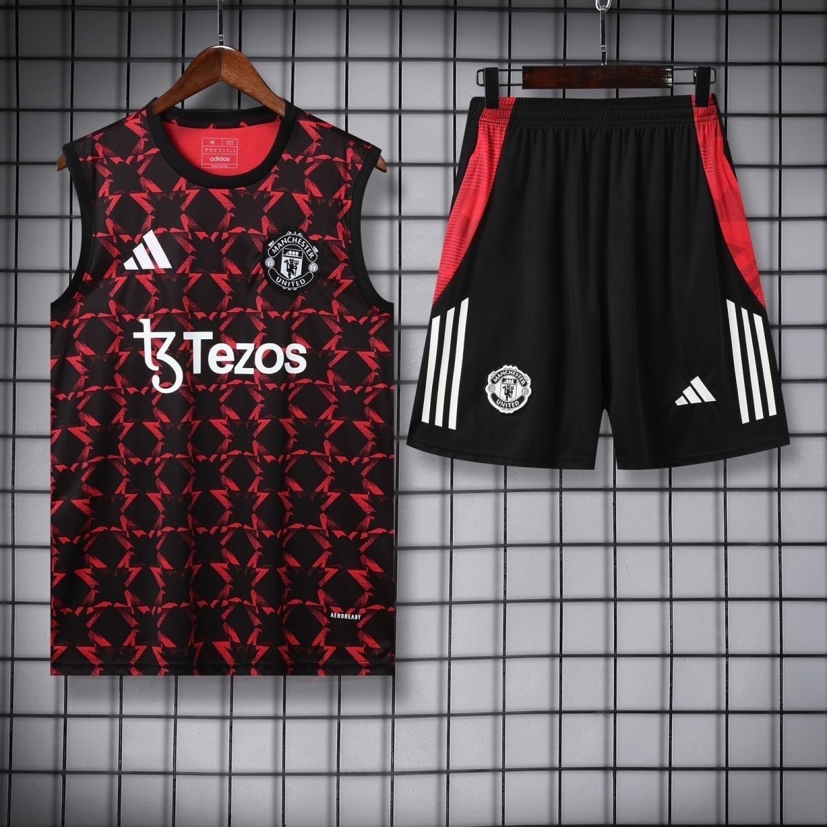 25-26 Manchester United Red Training Kits Football Vest Suits 4