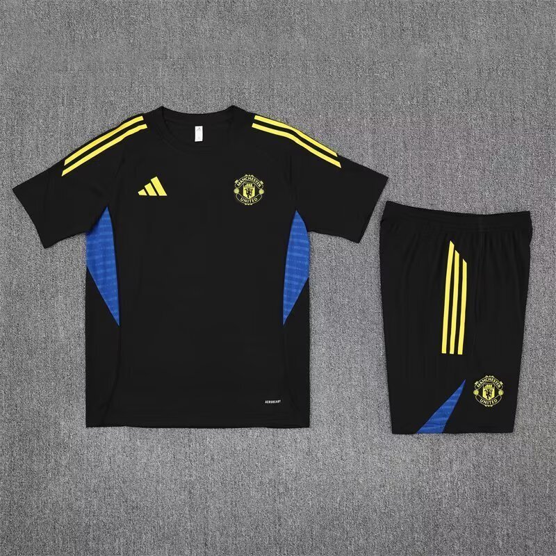 25-26 Manchester United Black Training Kit Soccer AAAAJersey Yupoo 2