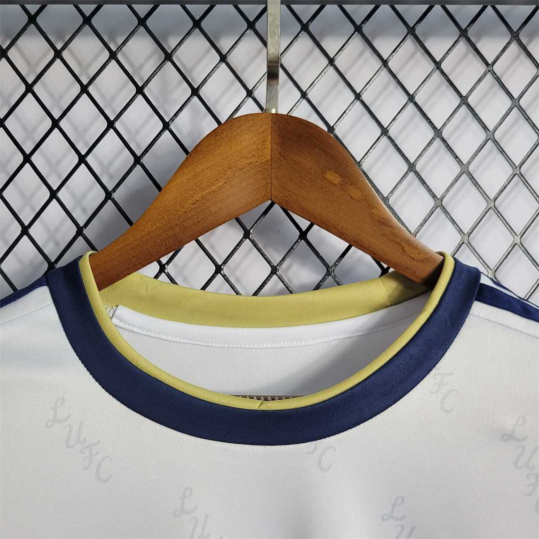 22-23 Leeds United home 10