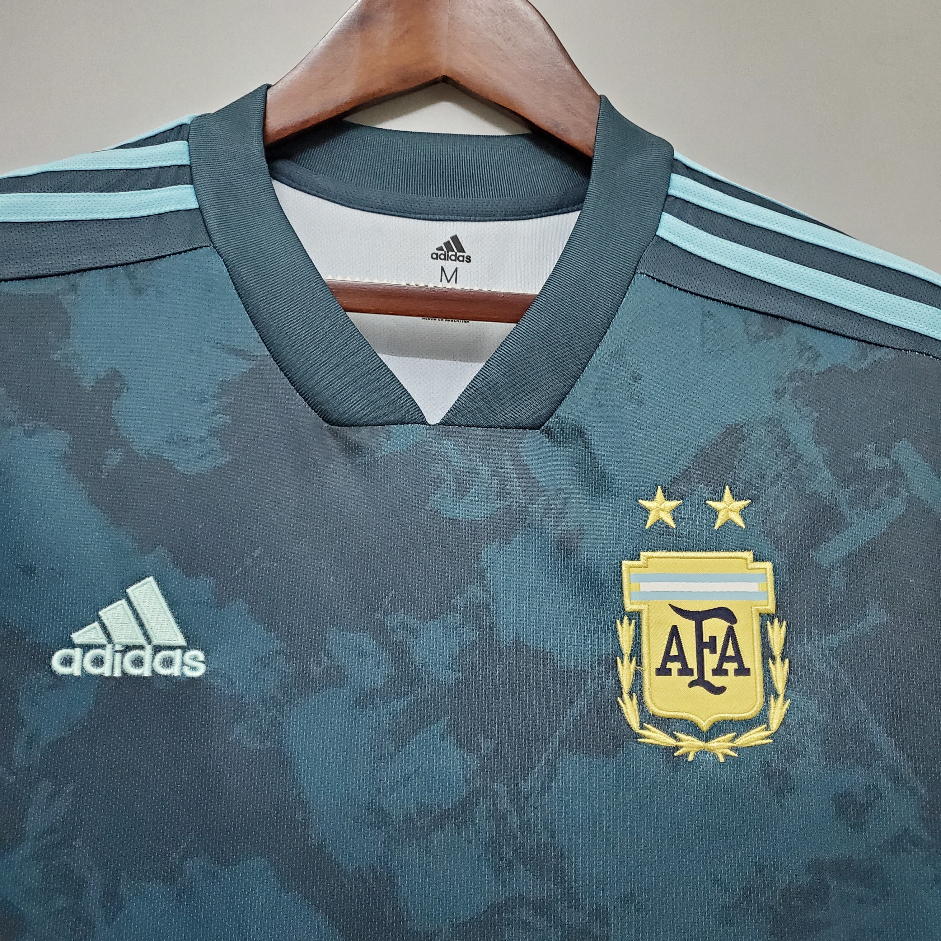 2020 Argentina away 1