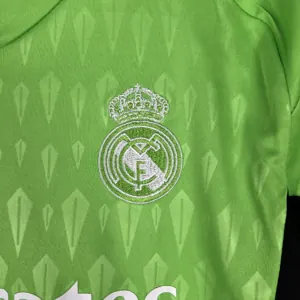 23-24 Kids Goalkeeper Real Madrid Green Size 16-28 4
