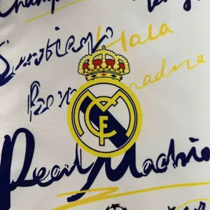 23-24 Real Madrid Trench Coat Reversible Windbreaker Double-Sides Jacket AAAAJersey Yupoo 1