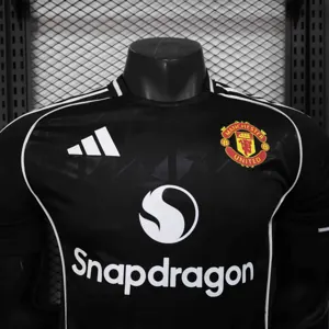 25-26 Manchester United OG Black Special Edition Player Version Shirt AAAAJersey Supply Yupoo 2