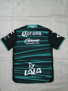 22-23 Santos Laguna away 1