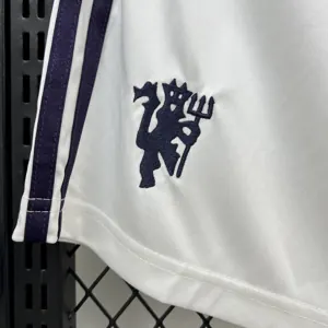 25-26 Manchester United Away Shorts Soccer Trousers AAAAJersey Supply Yupoo 2