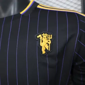 25-26 Manchester United Casual Retro Style Football Shirt Apparels AAAAJersey Wholesale Yupoo 4