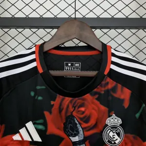25-26 Real Madrid Red Snake Special Edition Shirt Football Uniform AAAAJersey Dropship Yupoo 2