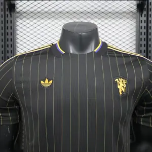 25-26 Manchester United Retro Style Football Black Shirt Apparels AAAAJersey Wholesale Yupoo 4