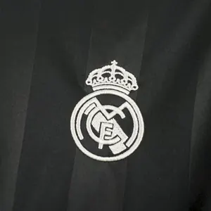 25-26 Real Madrid Black Goalkeeper Shirt Football Uniform AAAAJersey Supply Yupoo 2