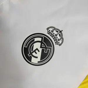 23-24 Real Madrid White Windbreaker New Jackets Soccer Jerseys Yupoo 3
