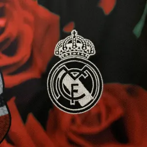 25-26 Real Madrid Red Snake Special Edition Shirt Football Uniform AAAAJersey Dropship Yupoo 5