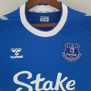 22-23 Everton home 7