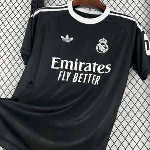 25-26 Real Madrid Black Goalkeeper Shirt Football Uniform AAAAJersey Supply Yupoo 1