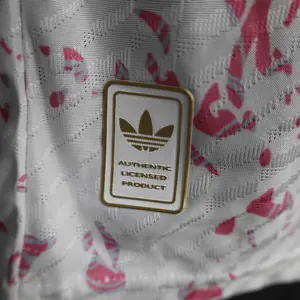 25-26 Real Madrid Pink Dragon Special Edition Kit Player Version Shirt AAAAJersey Supply Yupoo 2