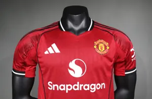 25-26 Manchester United Home Red Player Version Kit Football Shirt AAAAJersey Supply Yupoo 3