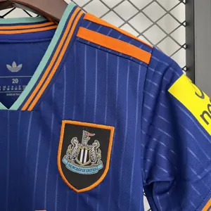 25-26 Newcastle United Third Away Kid Kits Youth Apparels Soccer AAAAJersey Yupoo 1