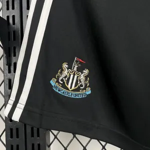 25-26 Newcastle Home Kit Shorts Soccer AAAAJersey Yupoo 1