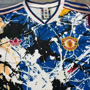 25-26 Manchester United Long Sleeve Special Edition x Stone Roses AAAA Jersey Supply Yupoo 2