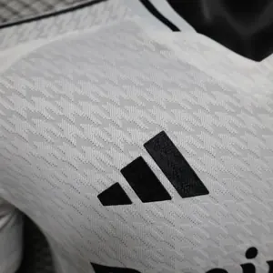 24-25 Real Madrid Home Kit Player Version Shirt With All Kind of Badges Soccer AAAAJerseys Yupo 3